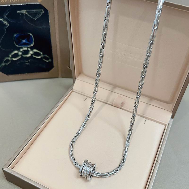 Bvlgari necklace 11yxx36